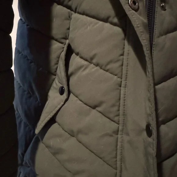 Swiss Tech Women's Dark Green Puffer Jacket - Picture 6 of 7